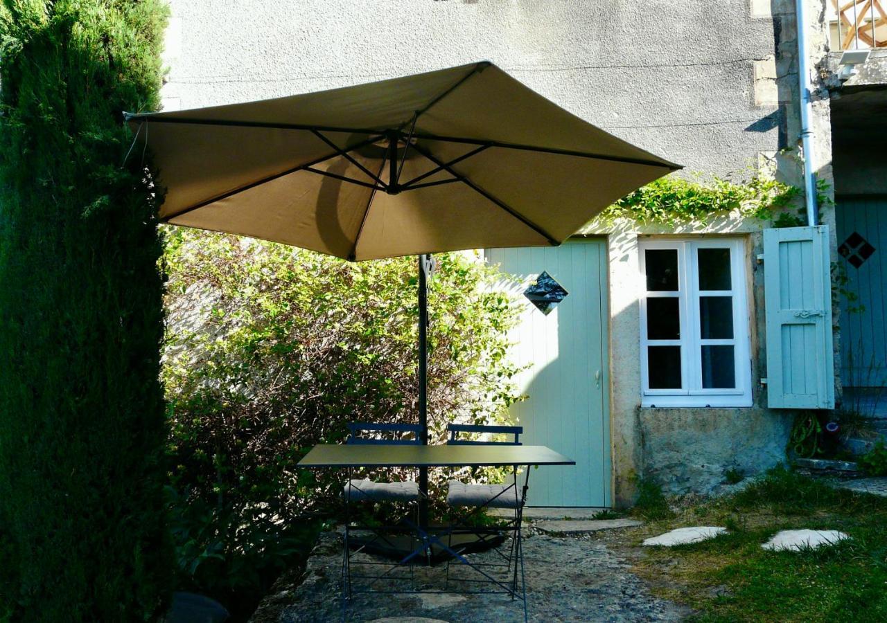 Dormir Au Pressoir Montagnieu  Kültér fotó
